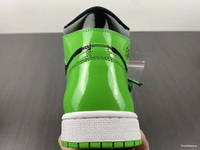 Kick Theory Pine High Jordan Air 555088-030 OG 1 Green 0504